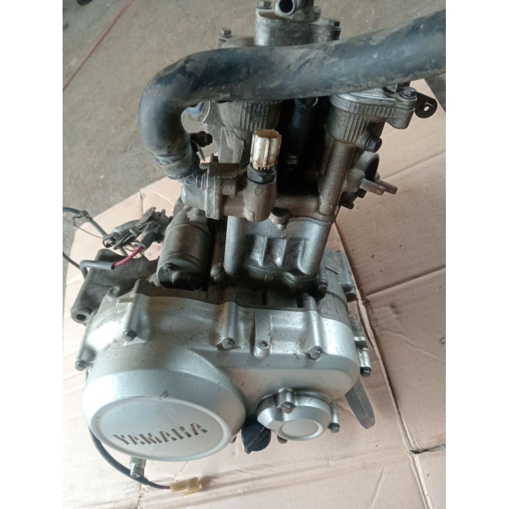 mesin Vixion old kode 3ci satu set mesin bulat barang seken ORI copotan