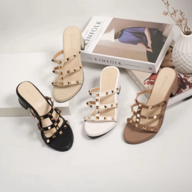 bluebells ivona sendal heels wanita 5cm mewah dengan aksesoris berwarna gold berbahan premium