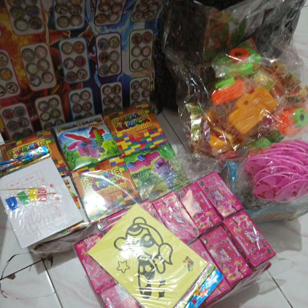 Mainan anak murah/ mainan edukasi anak/ mainan jadul/ mainan lucu/ mainan mewarnai/ puzzle/ blind bo