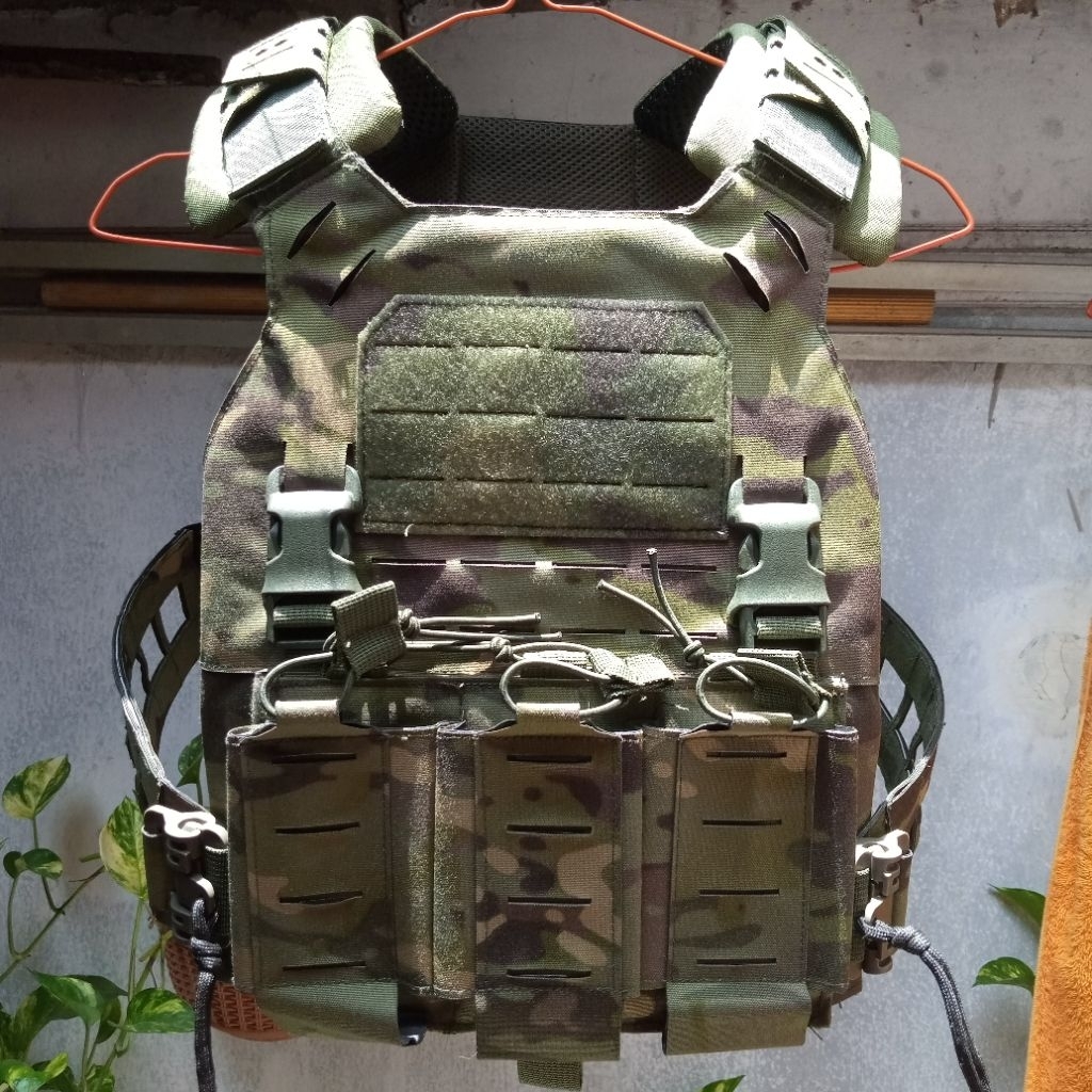 Vest/rompi tactical ReiTac multicam tropic