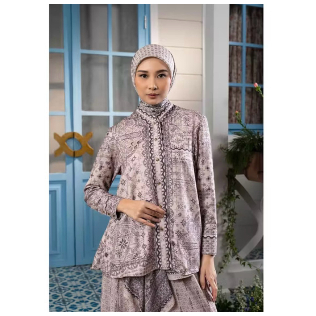 Wearing Klamby Diyasmara Shirt Rasmi XXL (New)