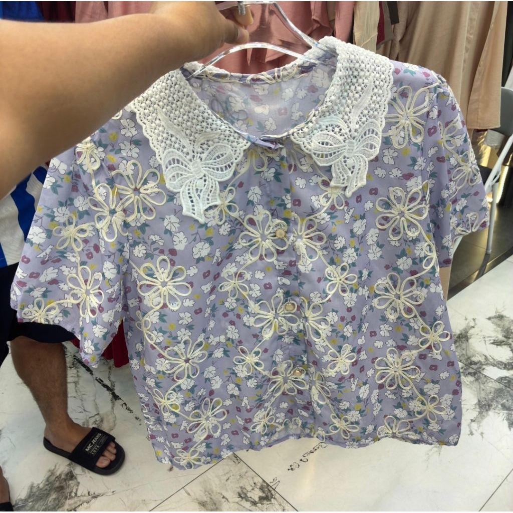 Atasan kemeja bunga bordir tangan pendek wanita kancing katun Top Club bangkok bkk