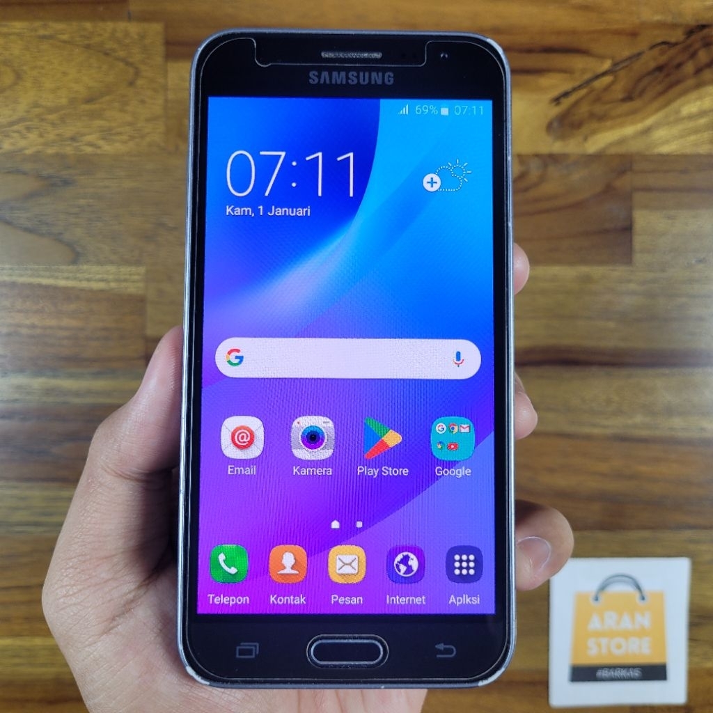 Samsung Galaxy J3 (2016) 1,5/8 GB Bekas Garansi Resmi #98479