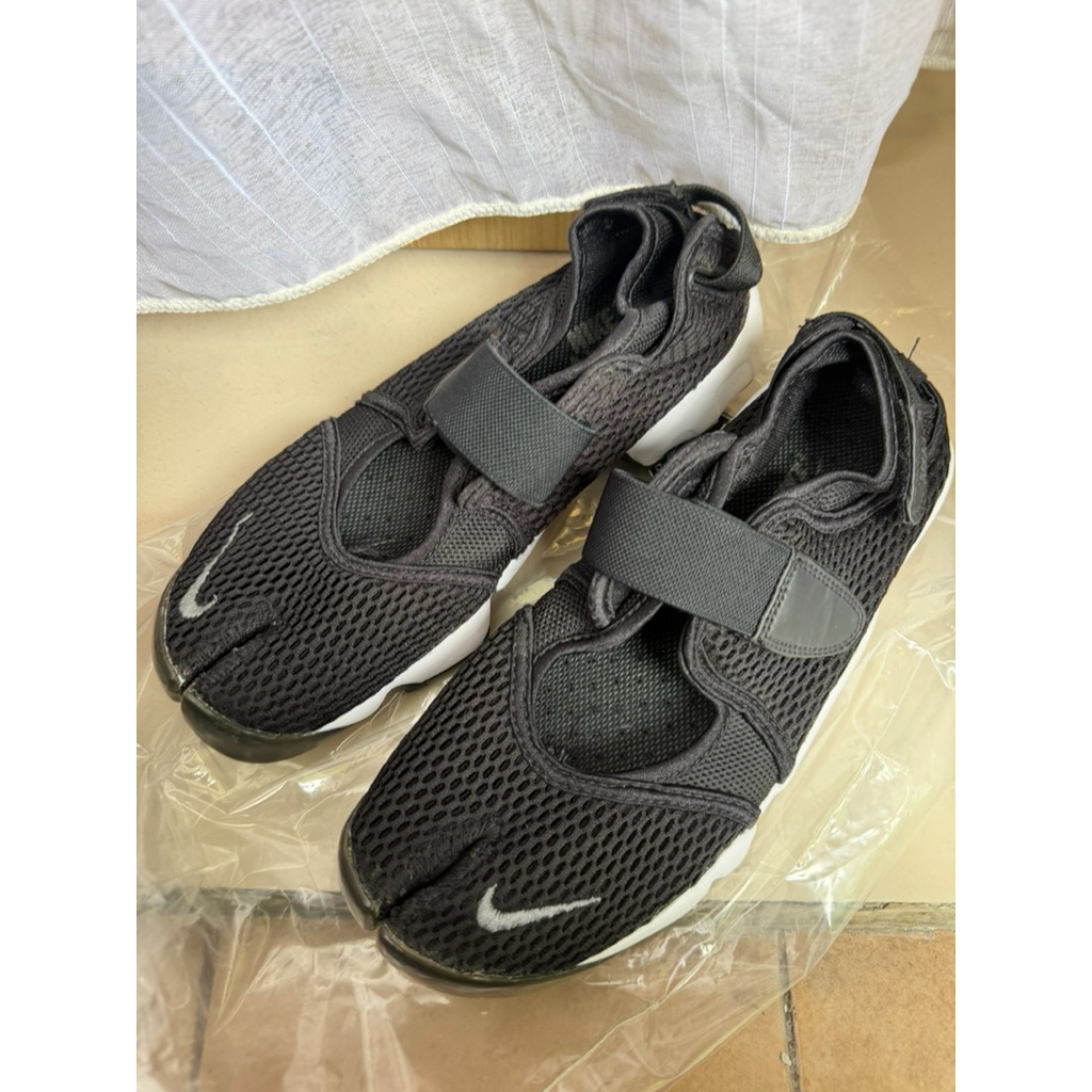 Nike Air Rift Black Woman unisex sepatu wanita sneakers murah