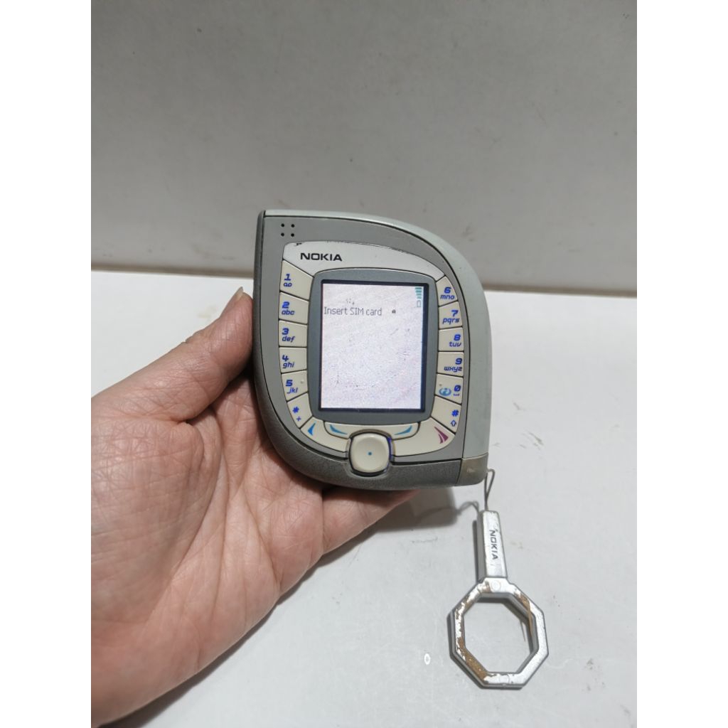 NOKIA 7600 DAUN ORIGINAL NORMAL SIAP PAKAI HP JADUL UNIK LANGKA