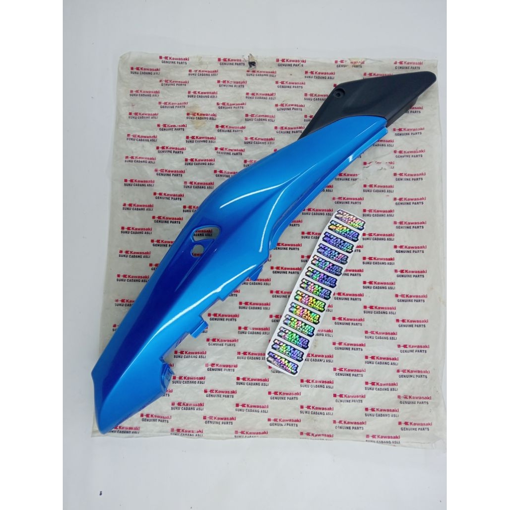BODI BODY BELAKANG COVER TAIL BODY BODI BELAKANG BAHAN GADING NINJA RR OLD CBU ZX WARNA BIRU BAGIAN 