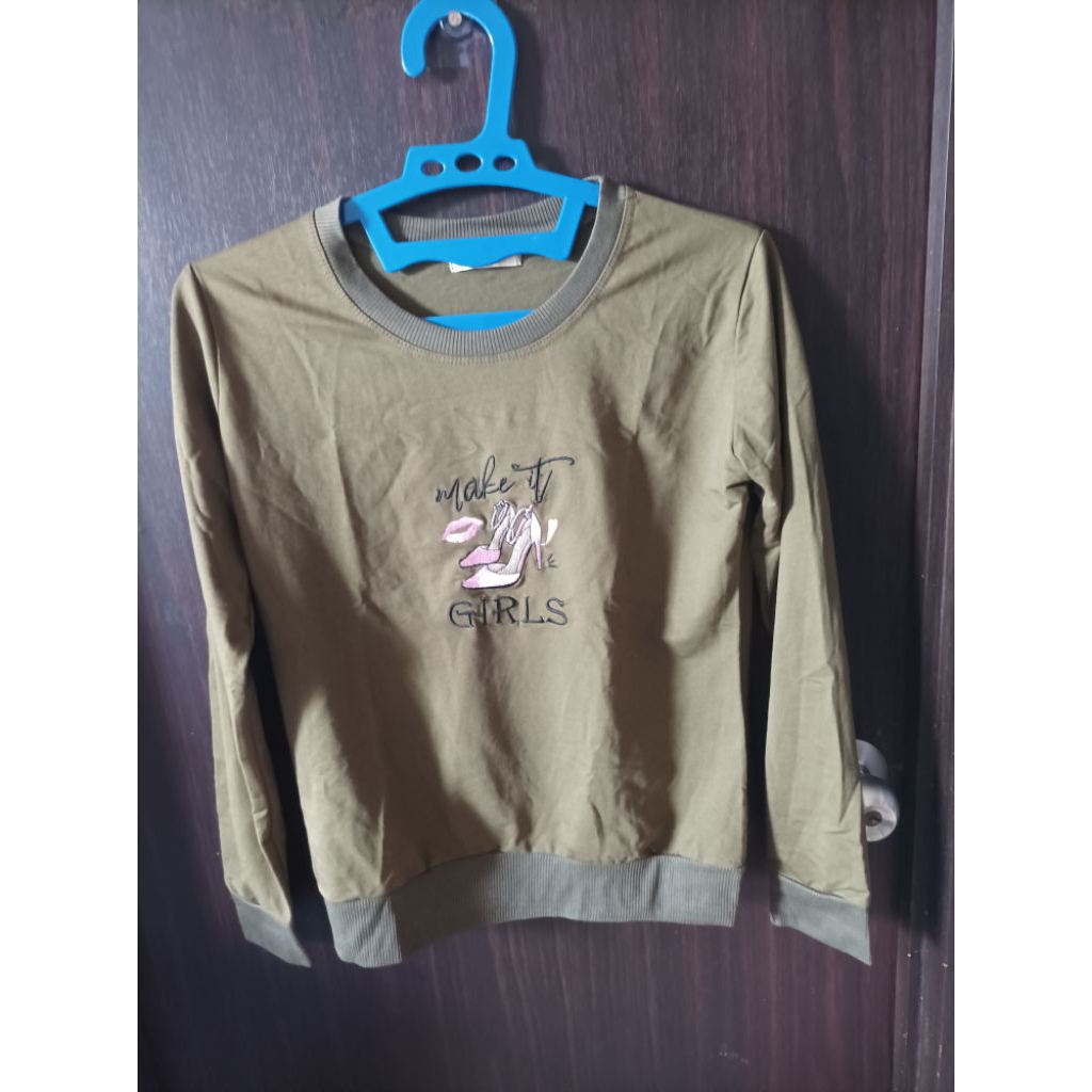 preloved kaos hijau Tiramisu Korean fashion