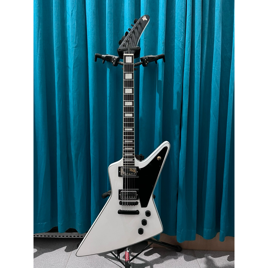 Gitar Explorer (custom)