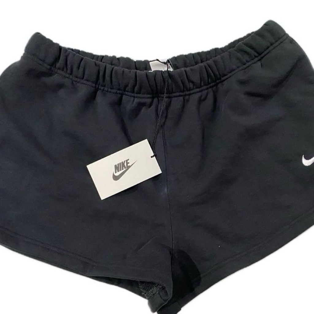 Women Nike lab short fleece Wanita Hitam Pendek