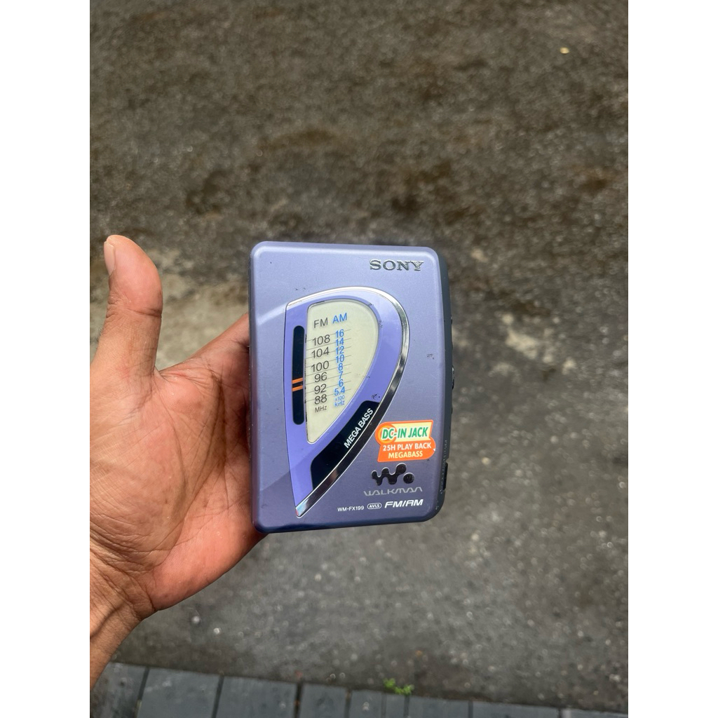 WALKMAN SONY WM-FX199