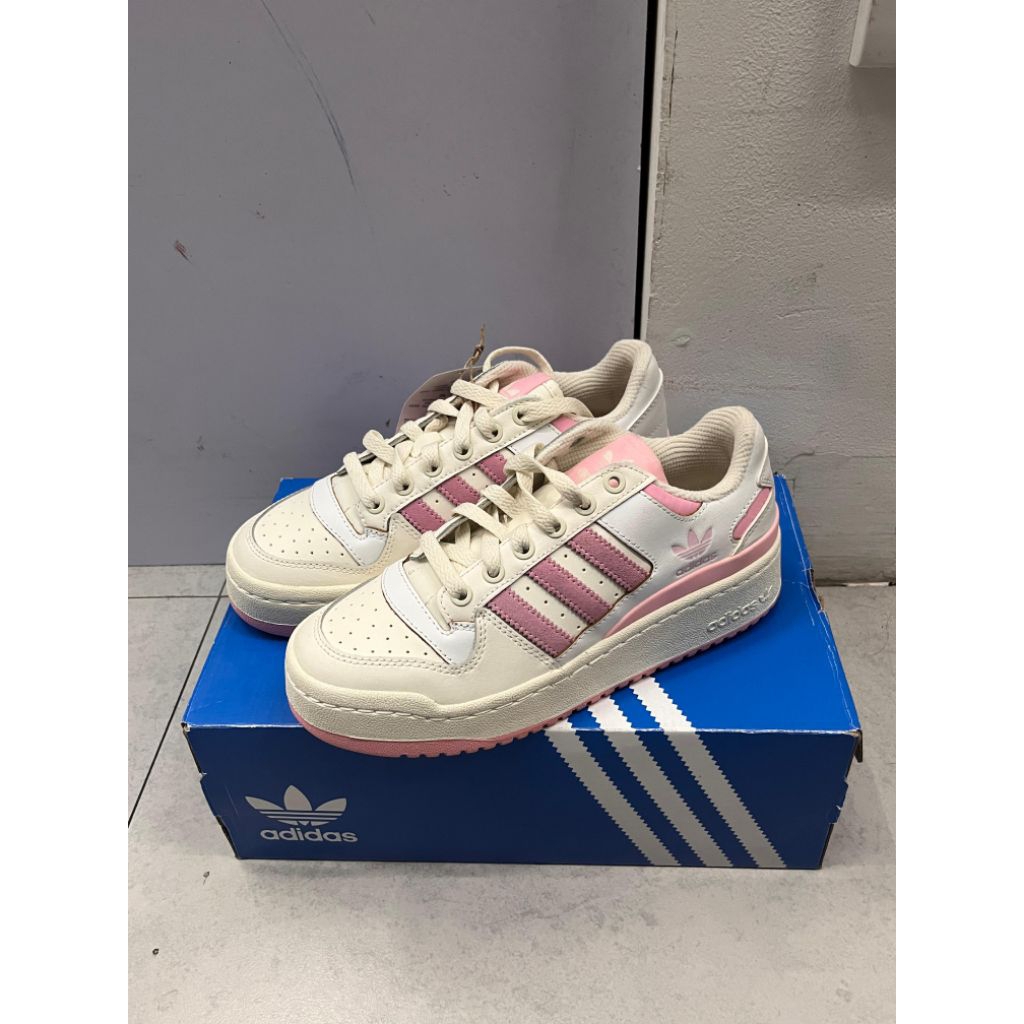 SEPATU ADIDAS ORIGINALS FORUM LOW 84 WOMEN