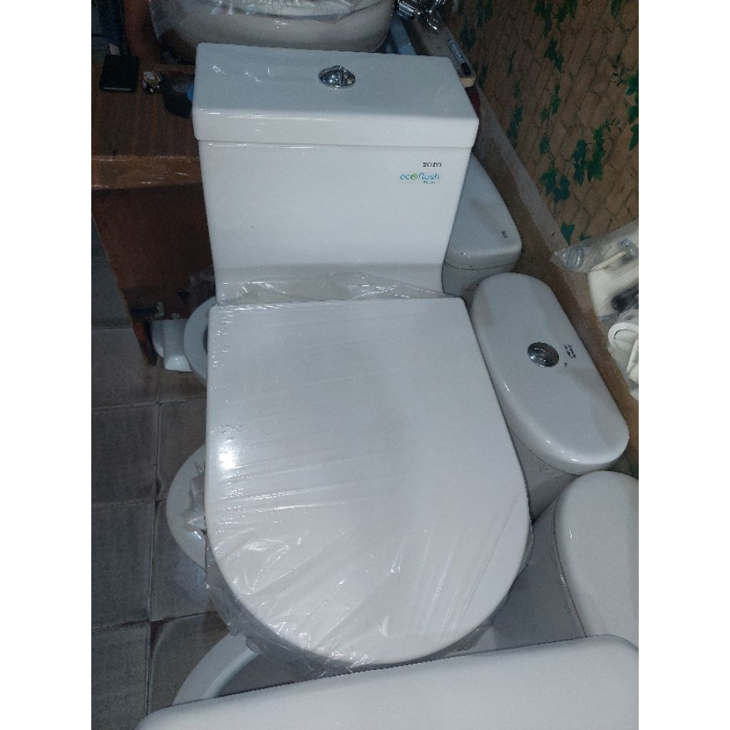 CLOSET DUDUK TOTO CW 895 NJ // CLOSET ONEPICE TOTO