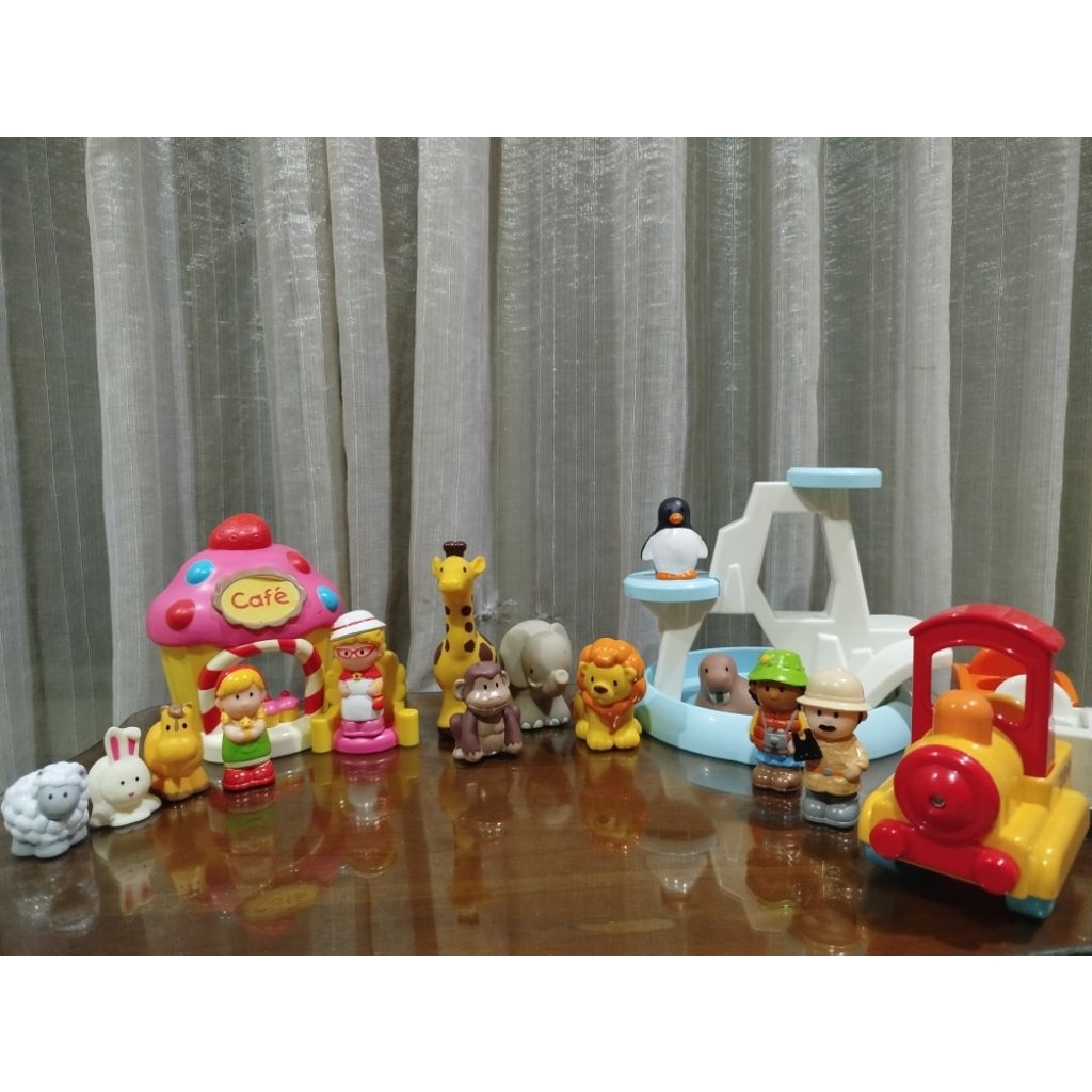 Preloved ELC Happyland Figur ELC Not Little People