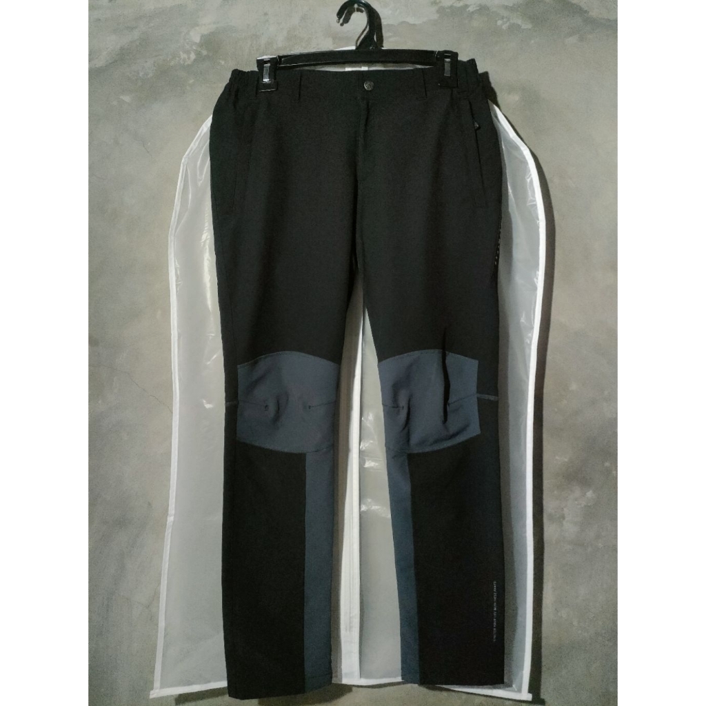 Celana Outdoor M Limited (Like New & Waterproof)