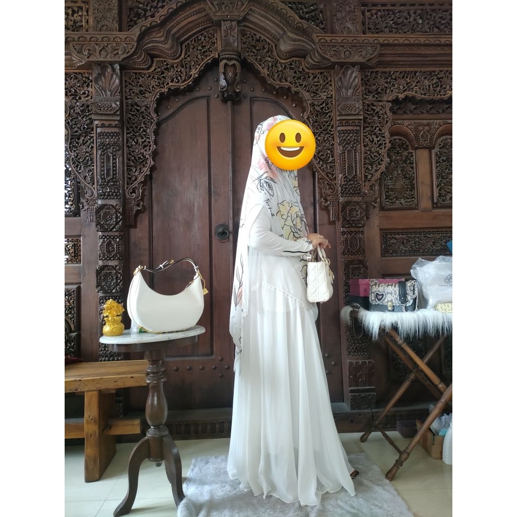 set gamis syar'i warna putih bersih brand farfadh
