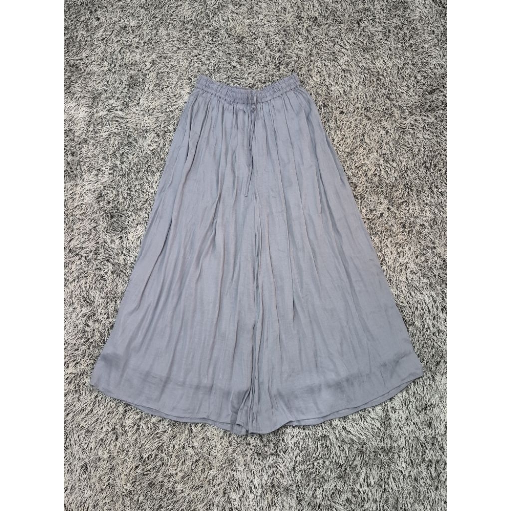 Celana kulot sutra soft blue (INGNI)