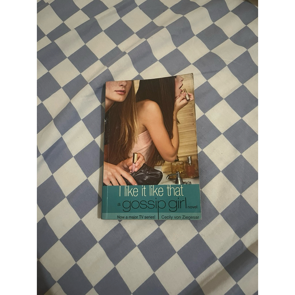 Gossip Girls Novel (Preloved)