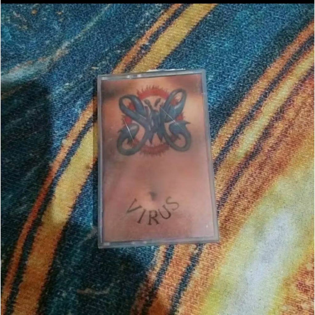 kaset pita Slank virus