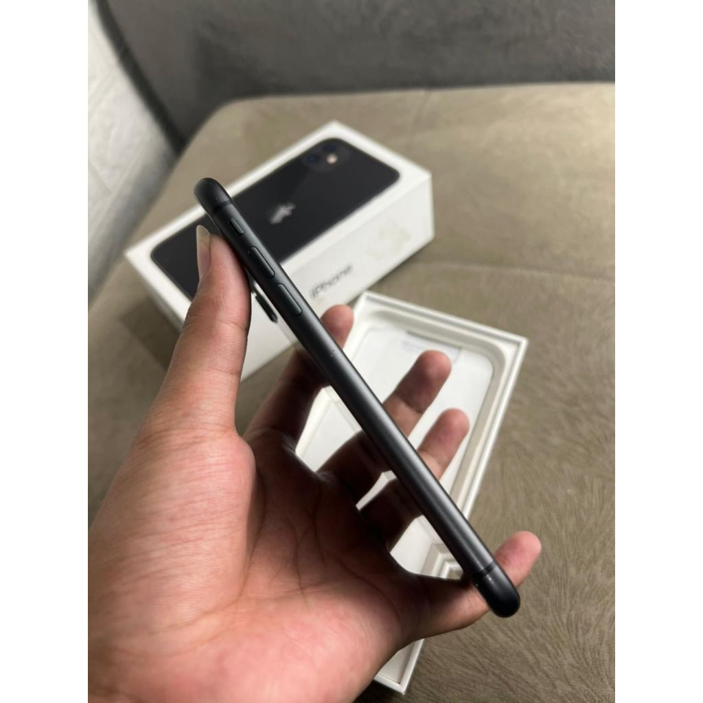 IPHONE 11 128GB Second IBOX Fullset Original