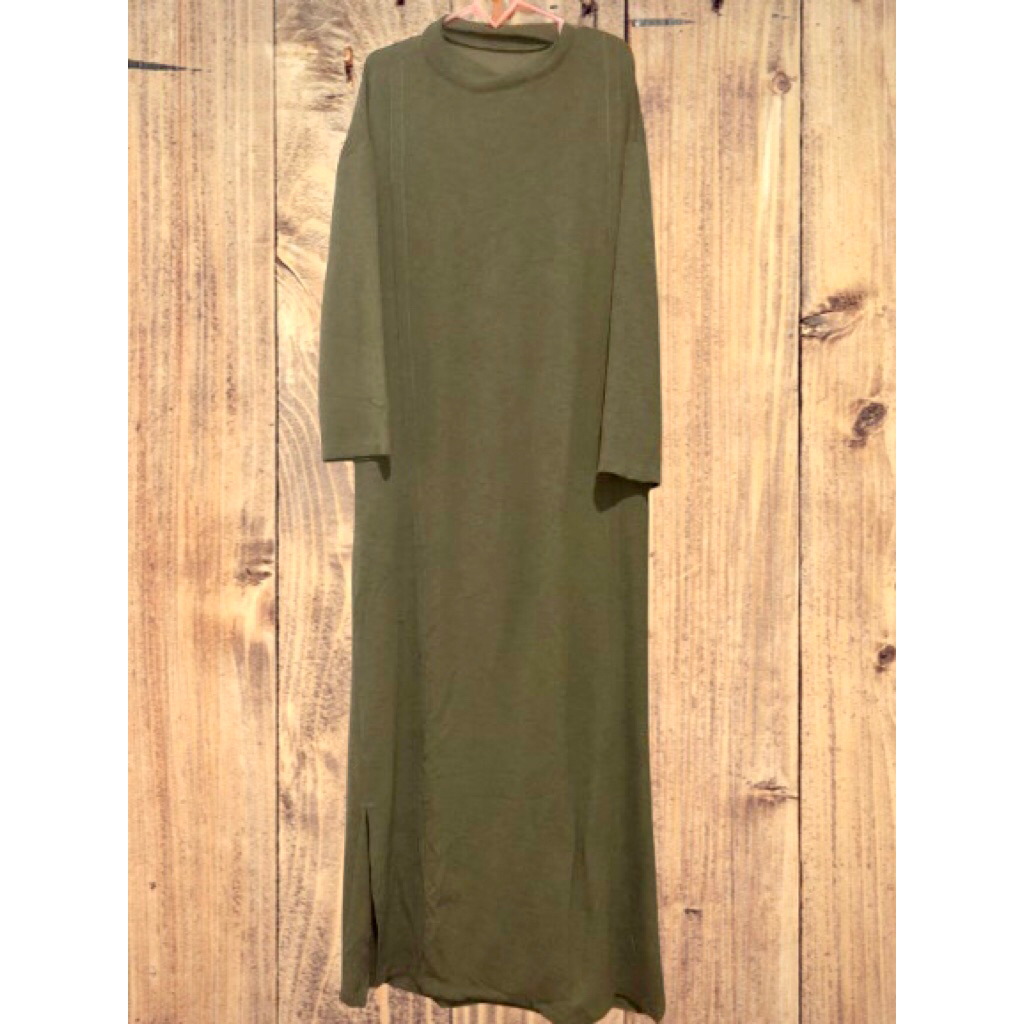 gamis polos simpel dan elegan