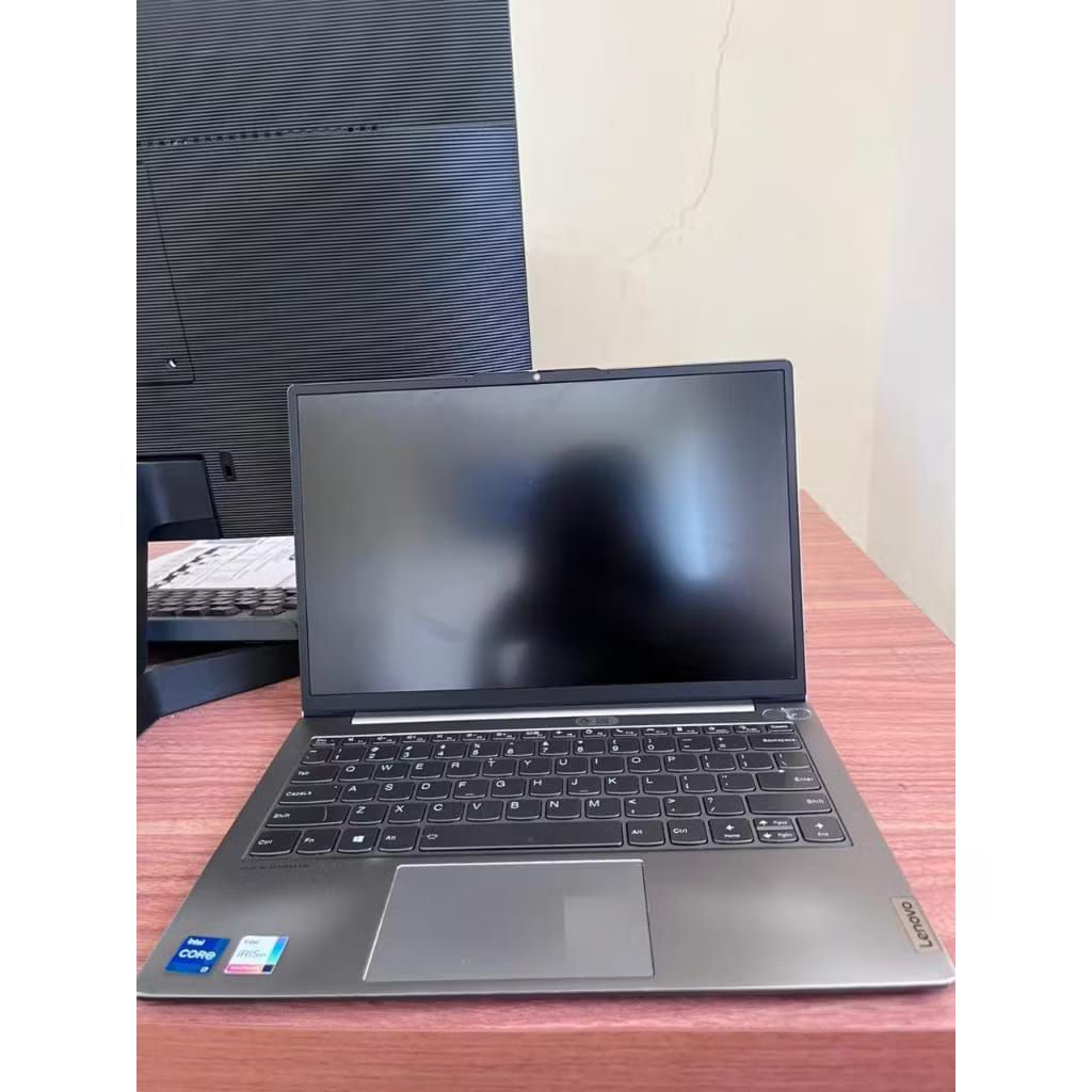 lenovo thinkpad core i7 gen 11  ram 16/128