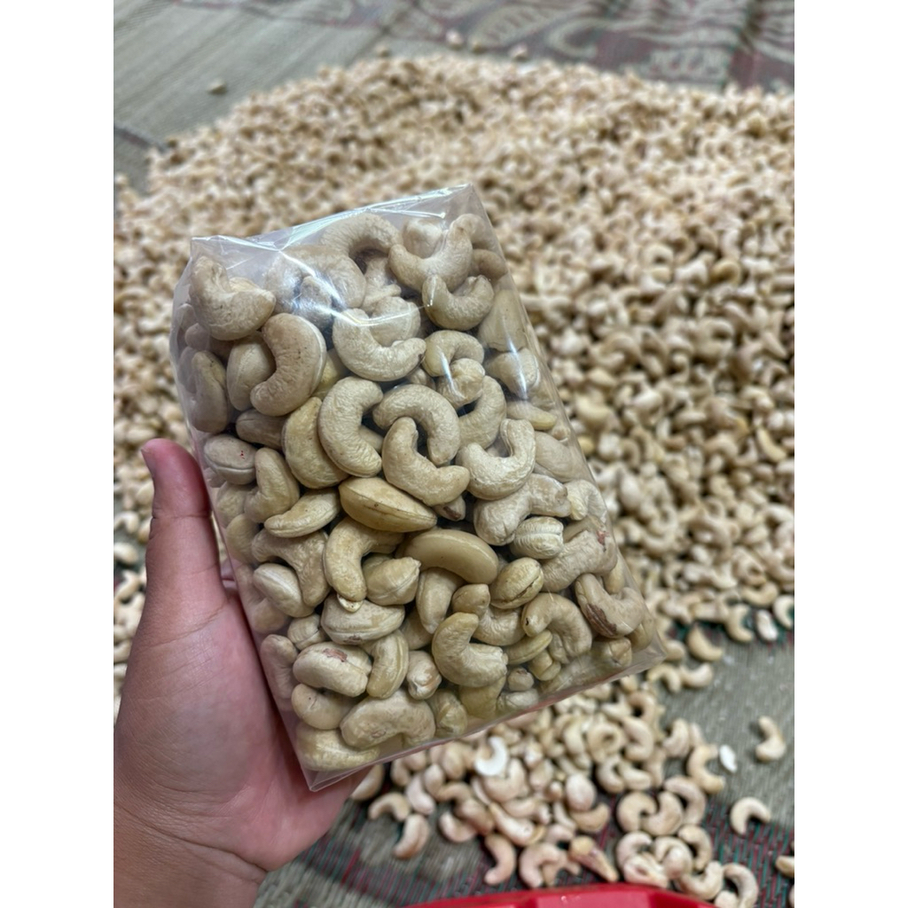 KACANG METE MENTAH SUPER 1 KG