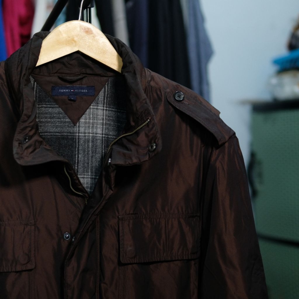 Jaket tebal Tommy
