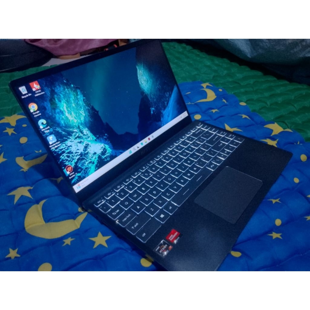 Laptop Ryzen 7 5700U Ram 16Gb SSD 512Gb normal lancar
