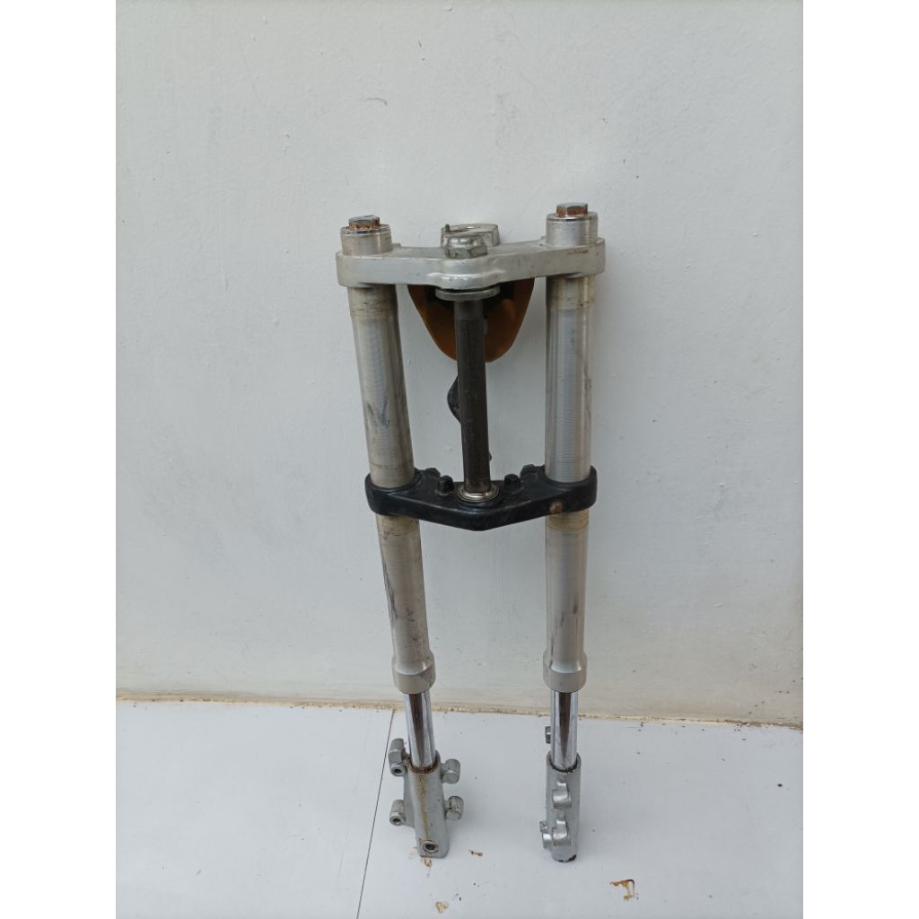 shockbreaker shock depan USD minerva Original