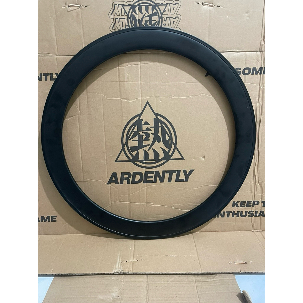 rims / velg sepeda 700c 60mm/6cm 36h black alloy