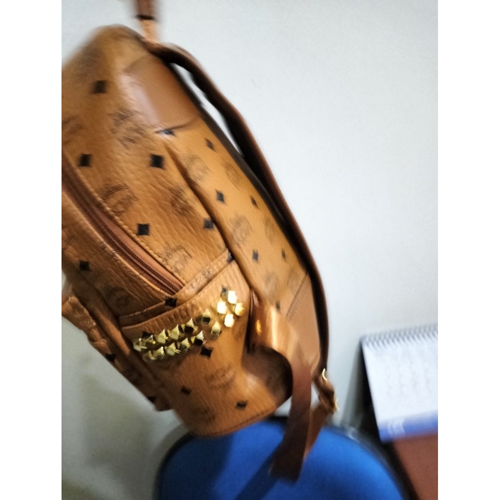 Preloved Ransel Kulit Gajah branded dari MCM