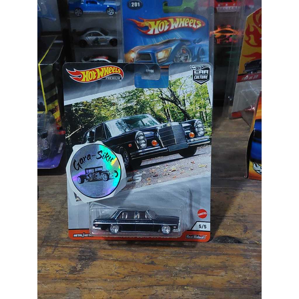 HOT WHEELS PREMIUM 72 MERCEDES BENZ 280 SEL 4.5 2020