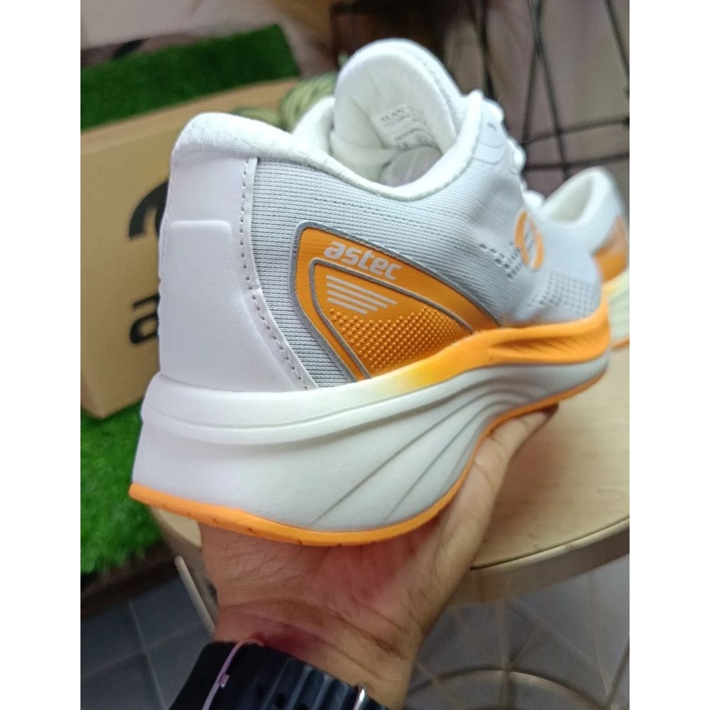 sepatu sport runing astec putih kuning original