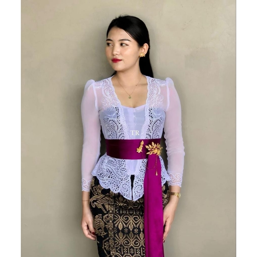Kebaya jadi bordir kerawang terbaru// kebaya jadi bordir motif lotus
