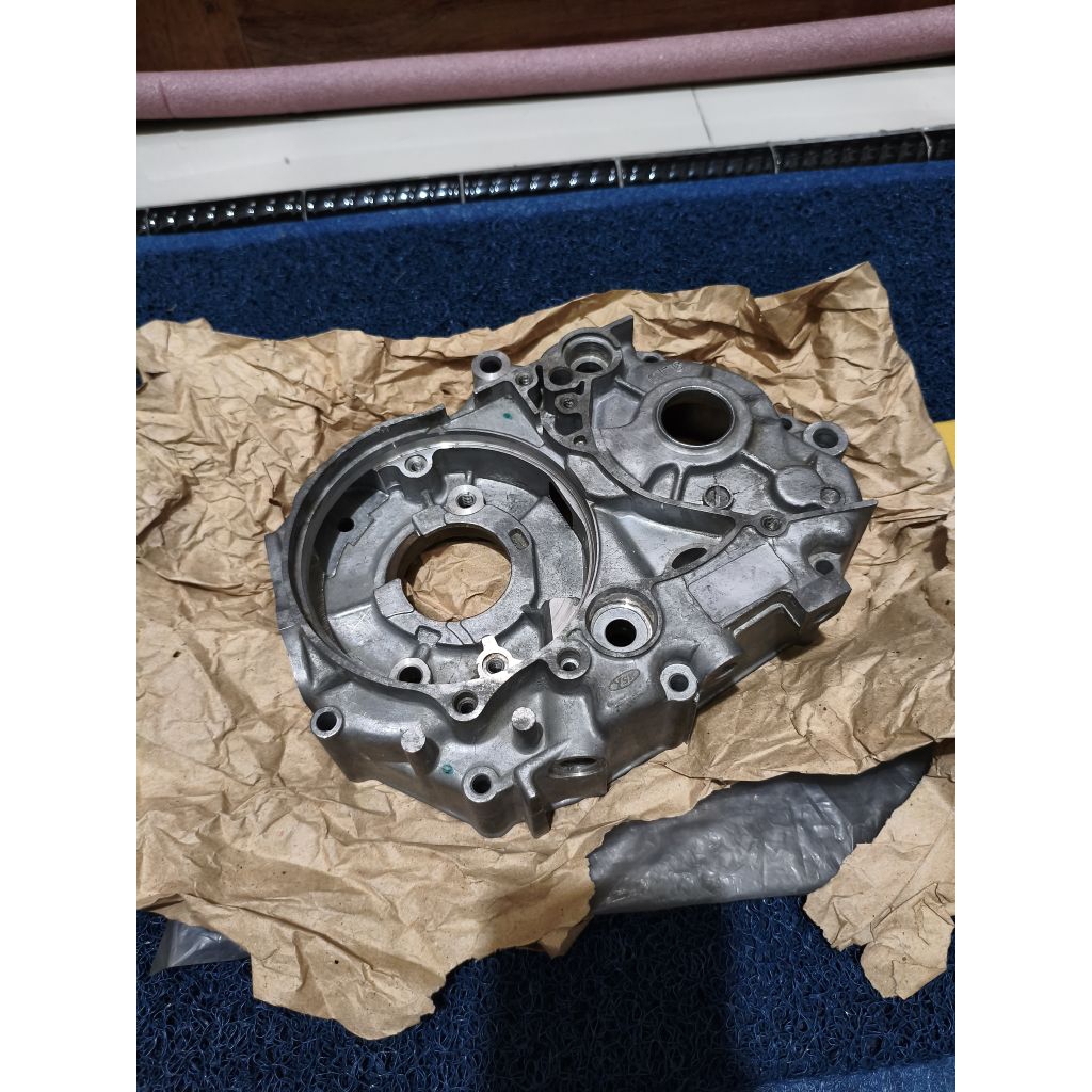 Crankcase LH Krengkes Kiri Honda Win100 Win 100 Original NOS 11100-GF6-010