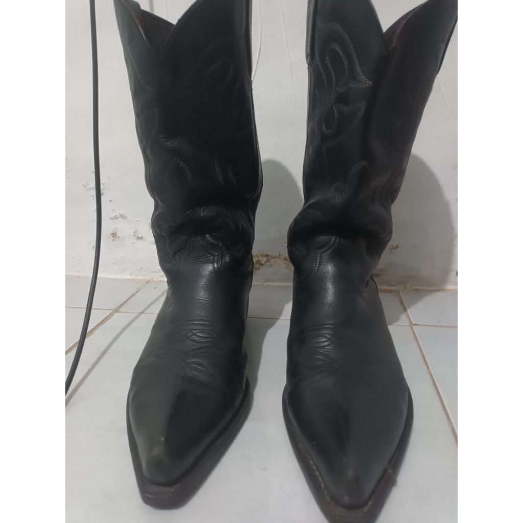 boots western cowboy