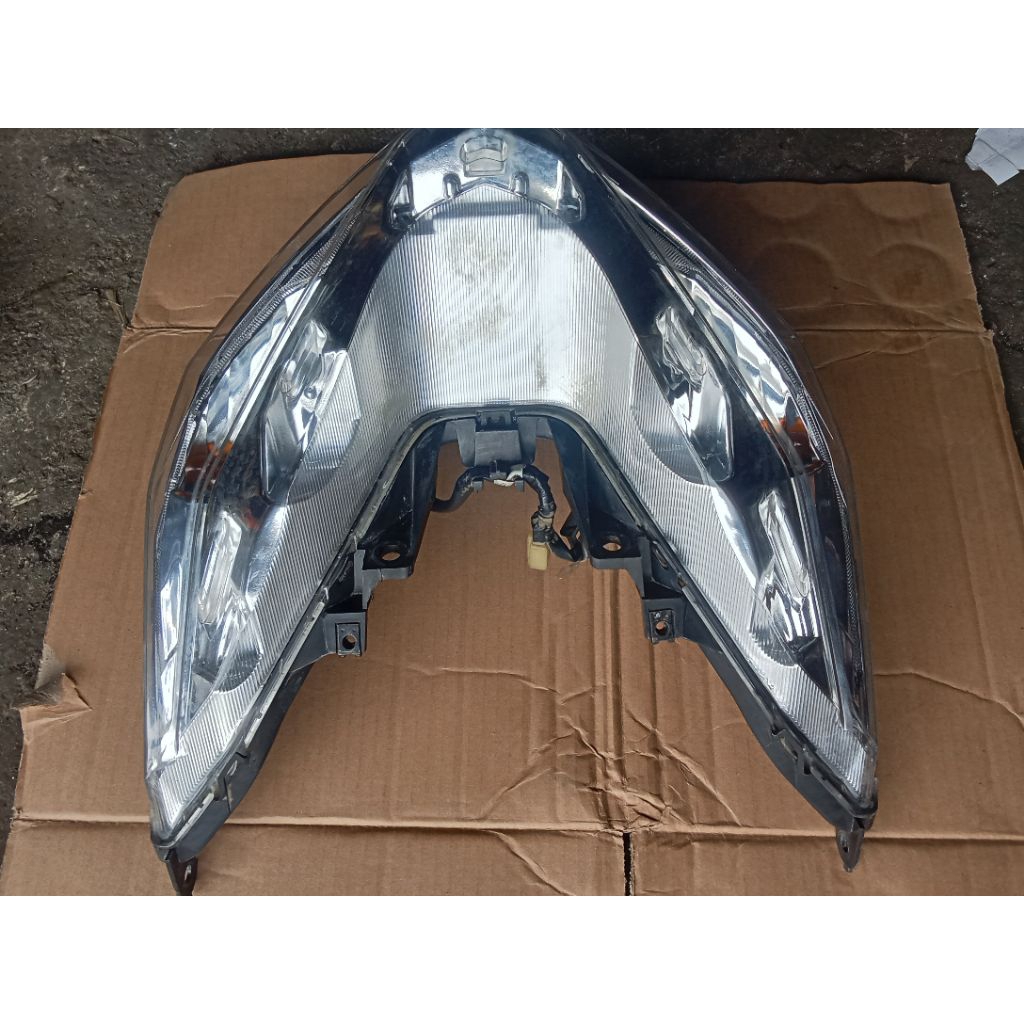 LAMPU DEPAN VARIO LED(150'125) MOTOR HONDA VARIO LED ORIGINAL COPOTAN SECOND