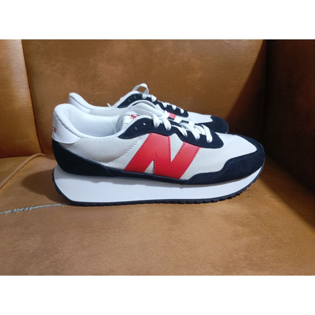 New balance 237 Original 100% Sz 42 & 43