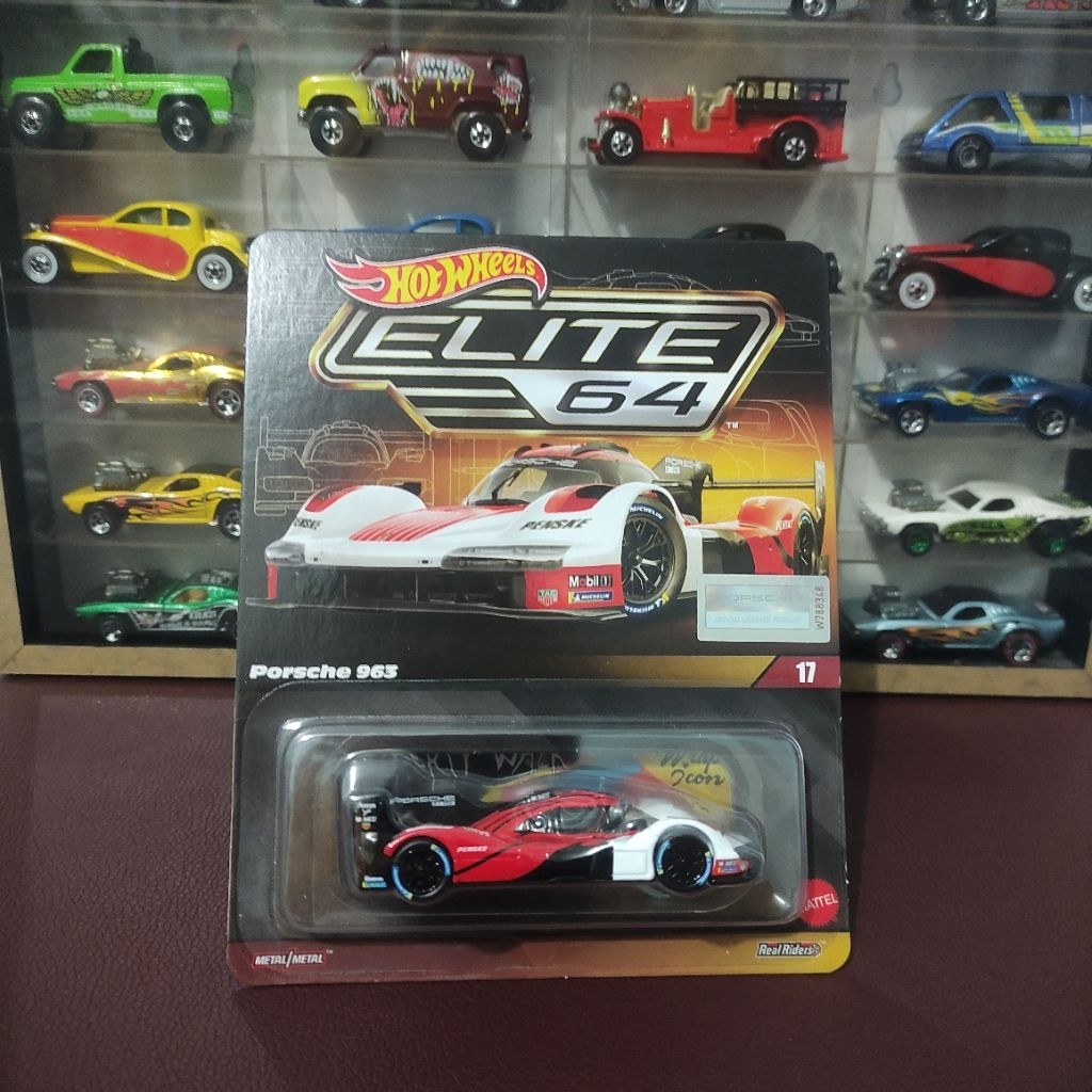 Hot wheels Elite 64 Porsche 963 Penske