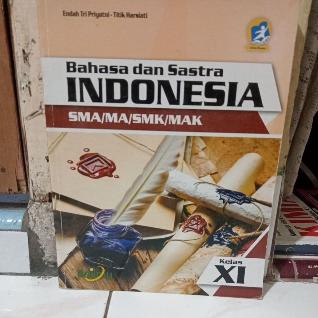 bahasa dan sastra Indonesia 2 SMA