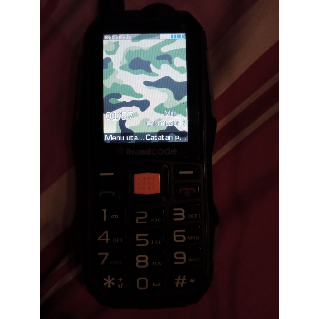 BRANDCODE HP gunung 3 kartu sim hidup second baca deskripsi