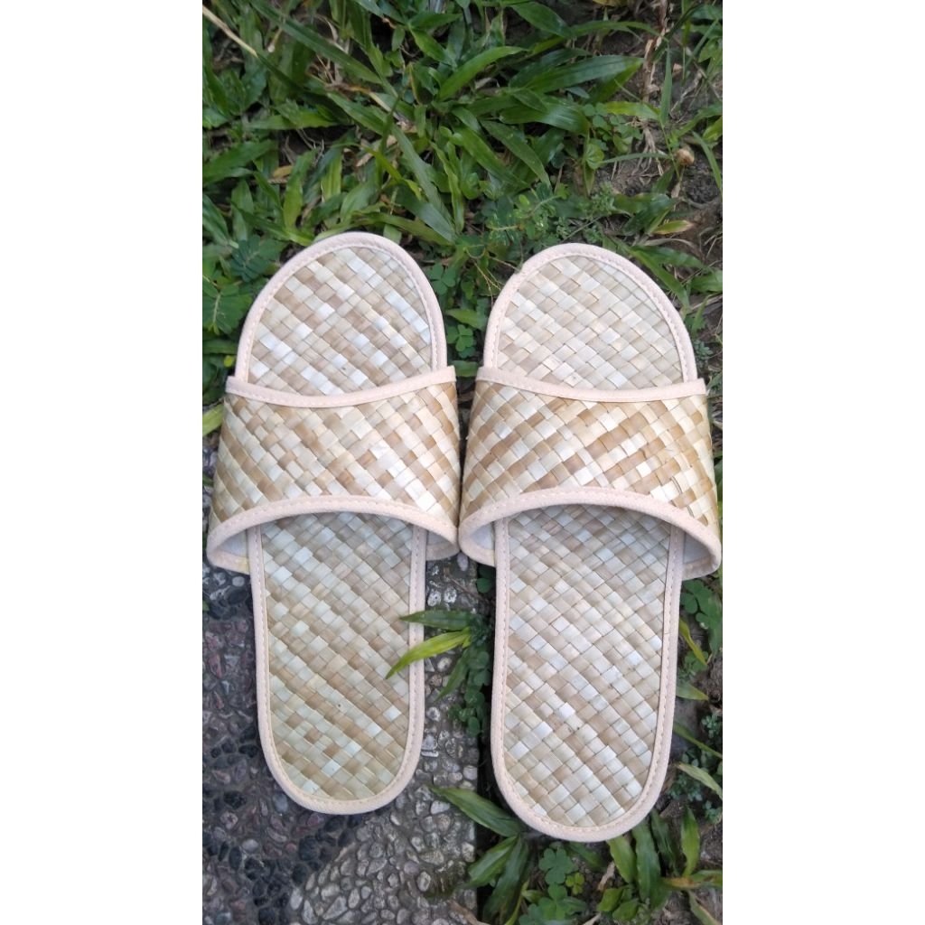 slipperanyamanpandan,sendal pandan,hotel,kamar,slipper,sandal hotel, slipper murah