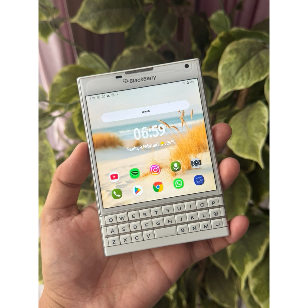Blackberry Passport Android Istimewa