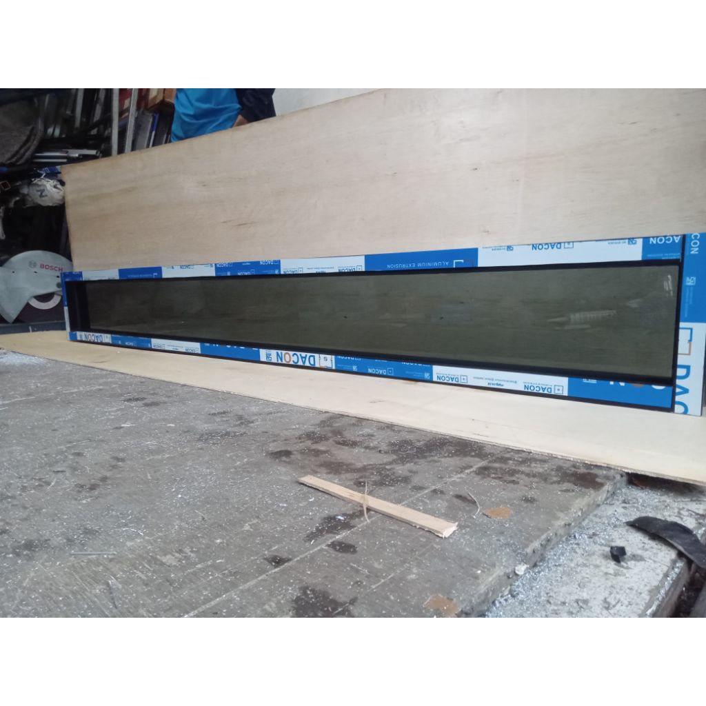 loster alumunium full kaca mati