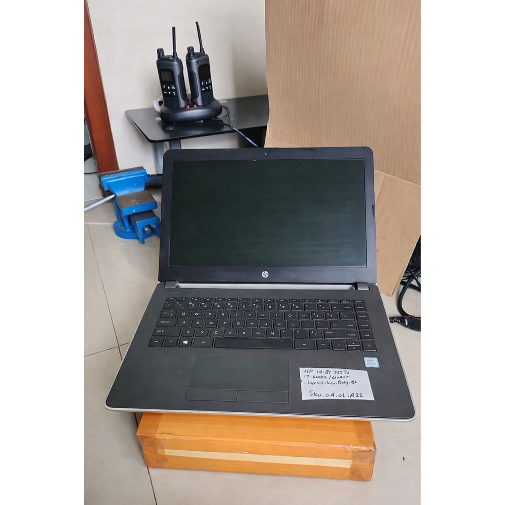 Laptop HP 14 Core i3 6006U Tanpa Ram/HDD