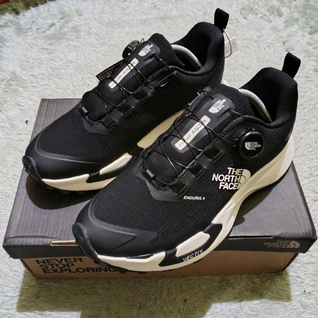 Sepatu Trail Run TNF size 40 insole 25 cm second original goretex