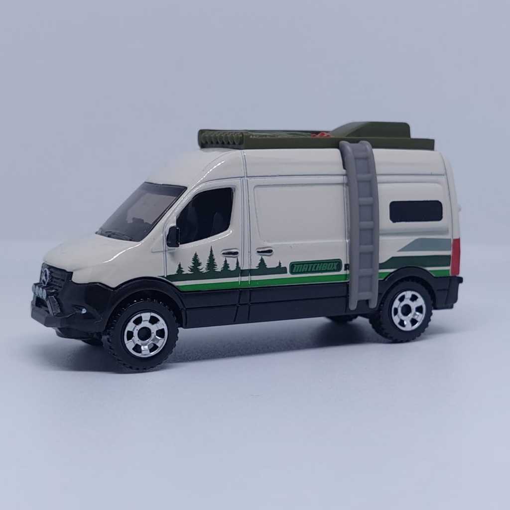 Matchbox Mercedes Benz Sprinter