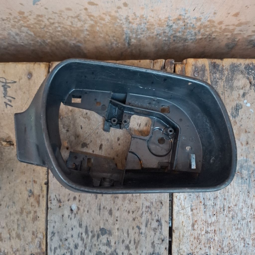 batok housing spion xenia kanan 2008 2009 2010 2011 original