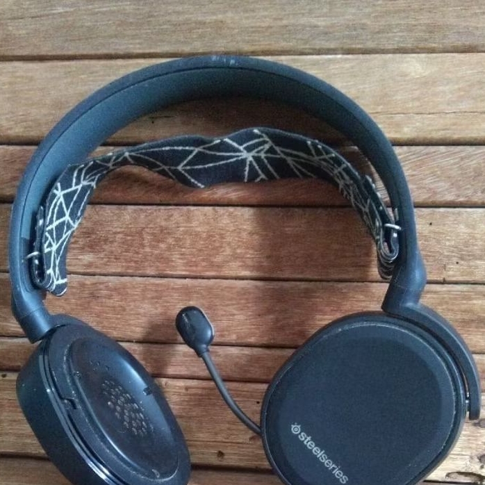 Steelseries Arctis 5 Black Original Bekas Tanpa Kabel