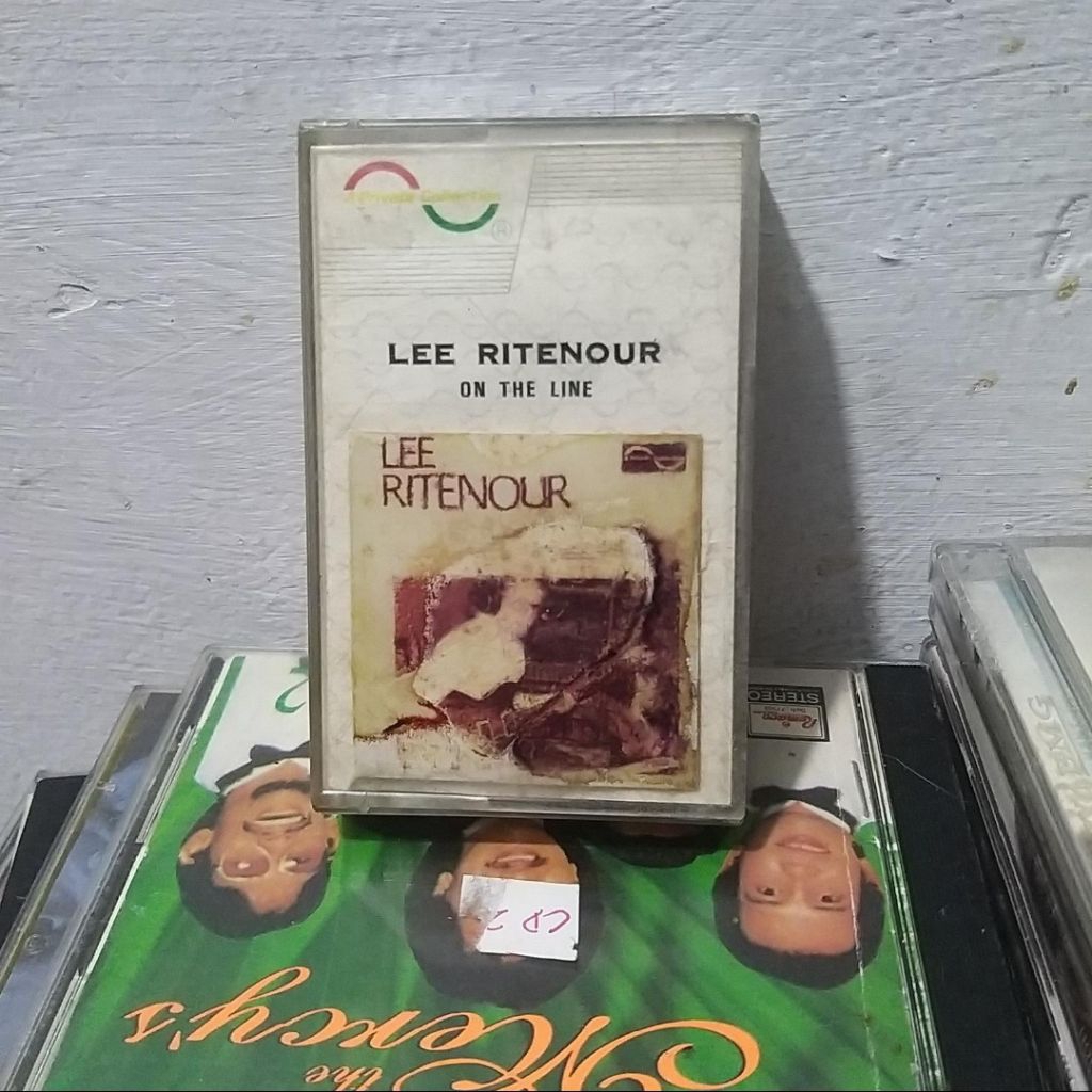 Kaset Pita Lee Ritenour On The Line